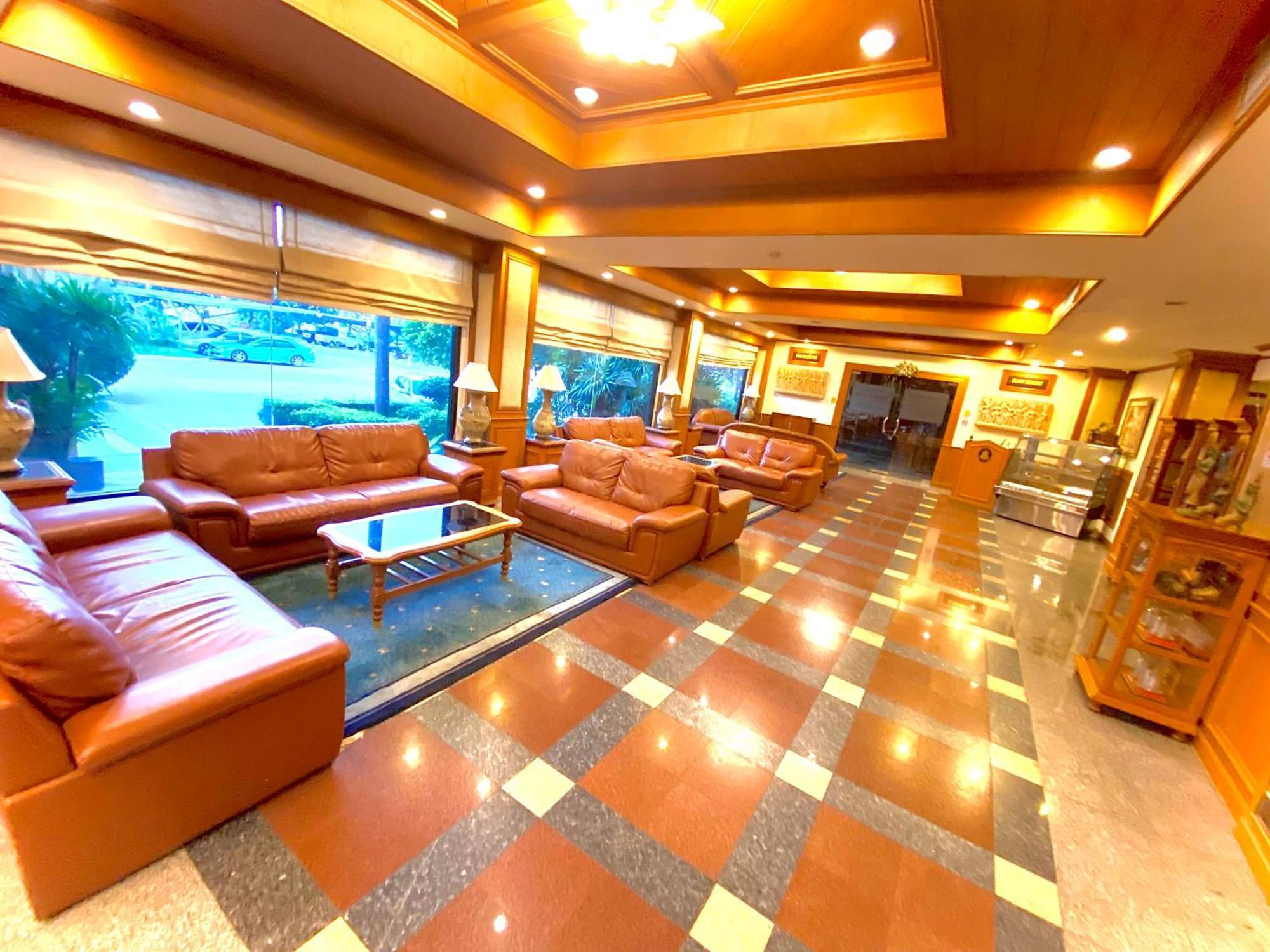Taksilahotel Маха Саракхам Екстериор снимка
