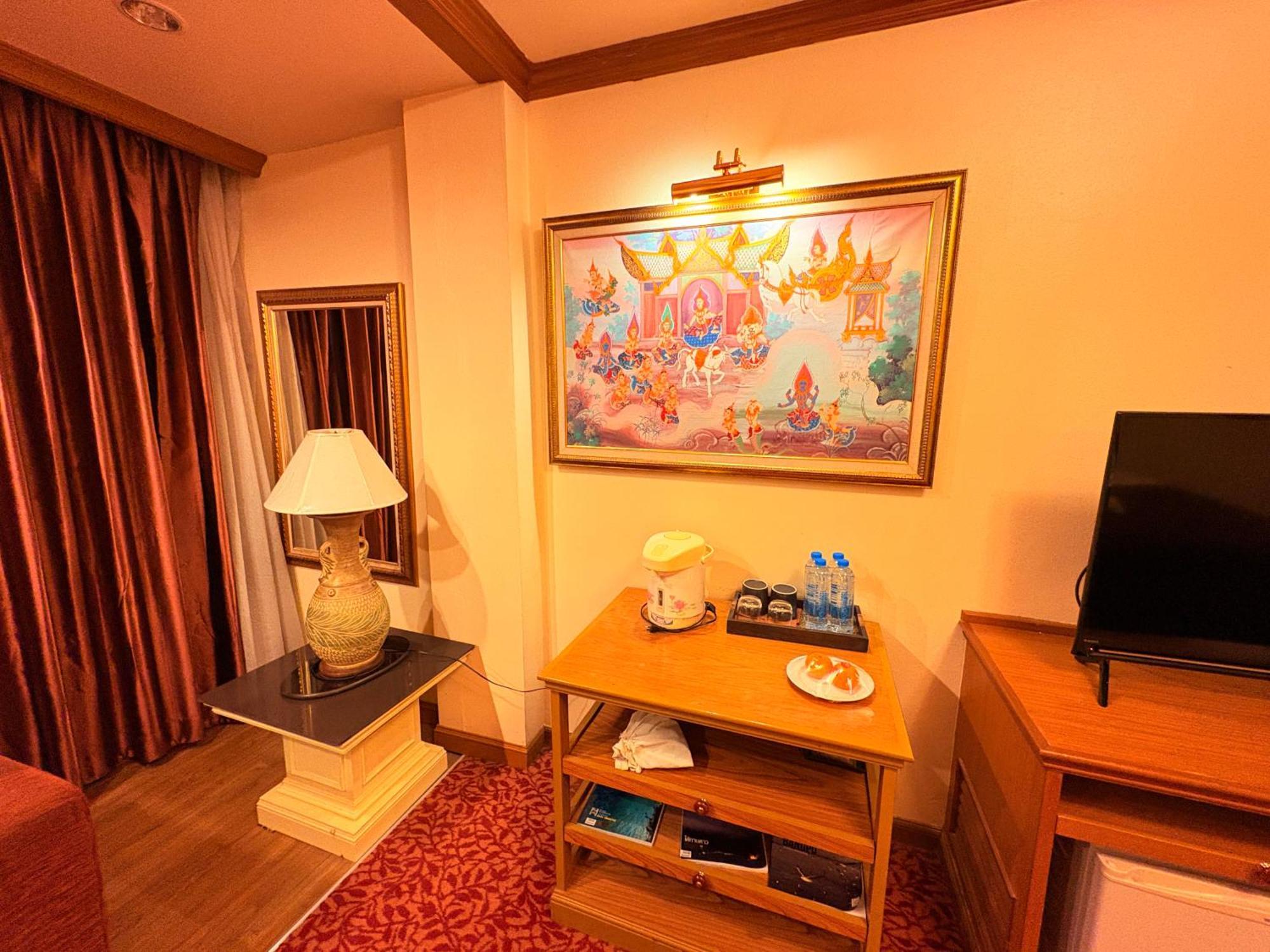 Taksilahotel Маха Саракхам Екстериор снимка