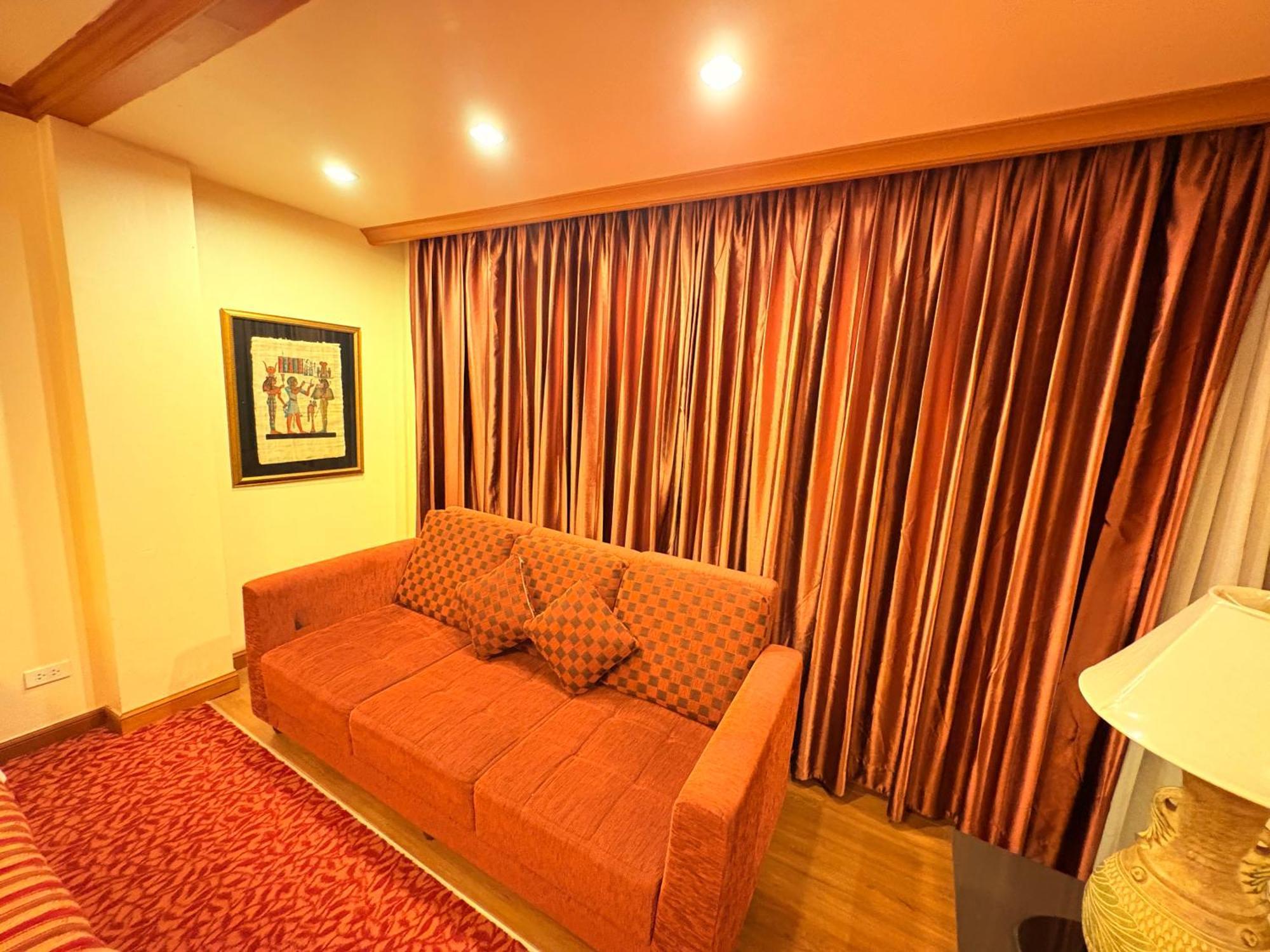 Taksilahotel Маха Саракхам Екстериор снимка