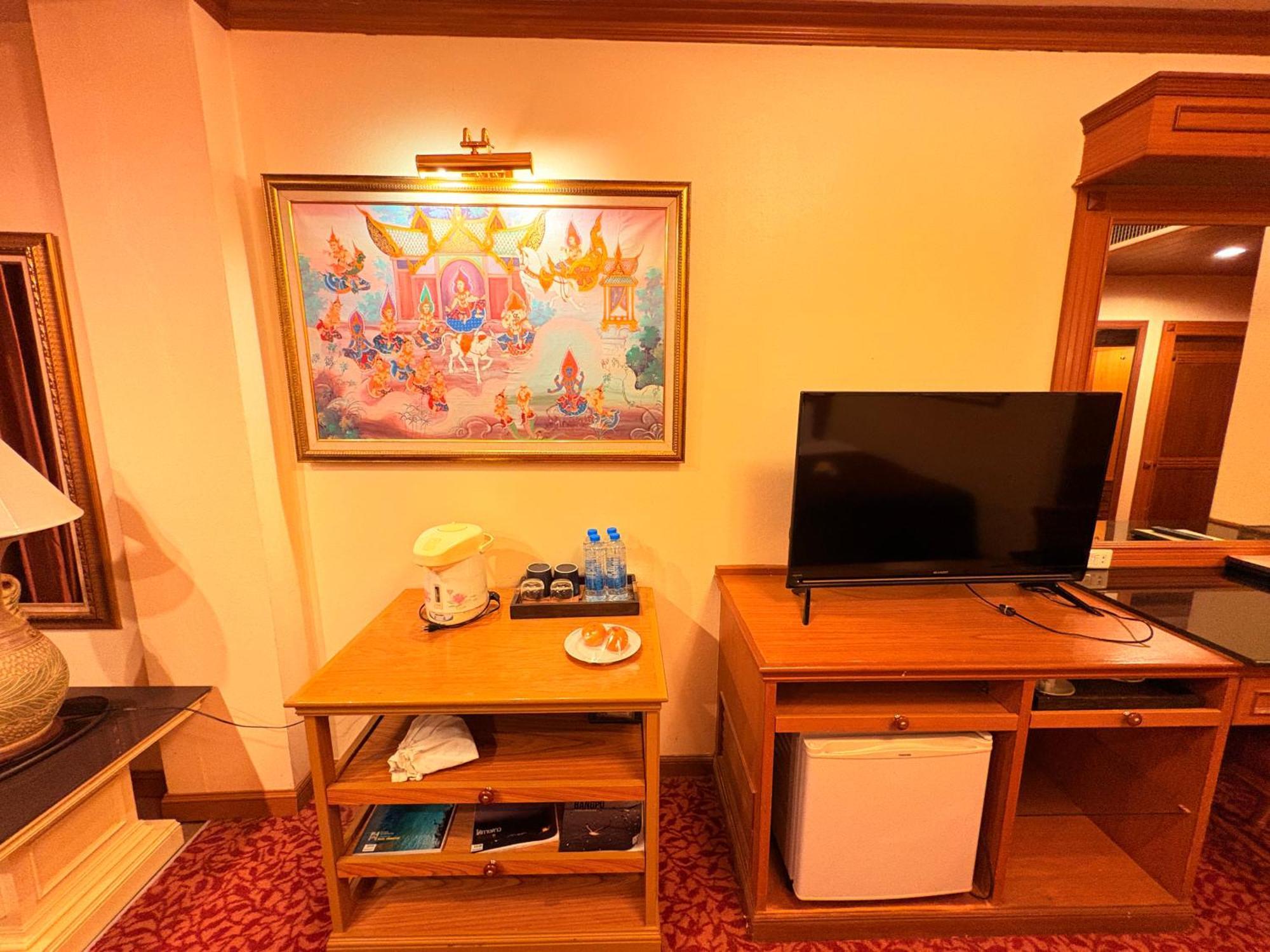 Taksilahotel Маха Саракхам Екстериор снимка