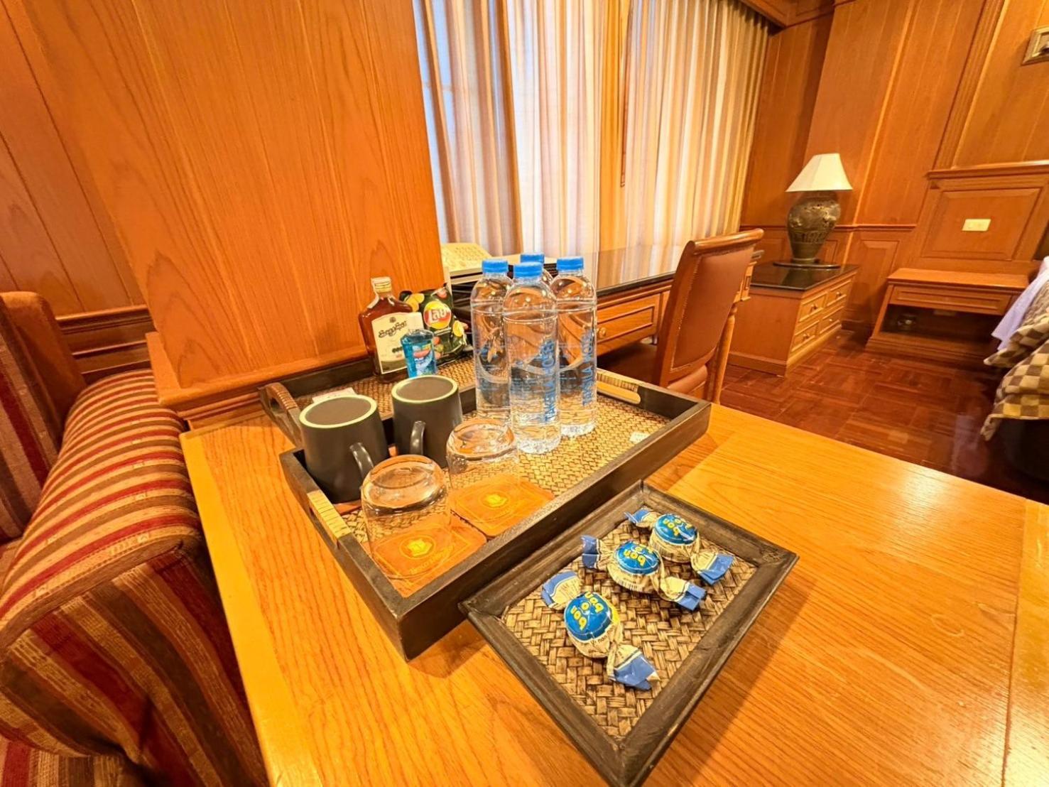 Taksilahotel Маха Саракхам Екстериор снимка