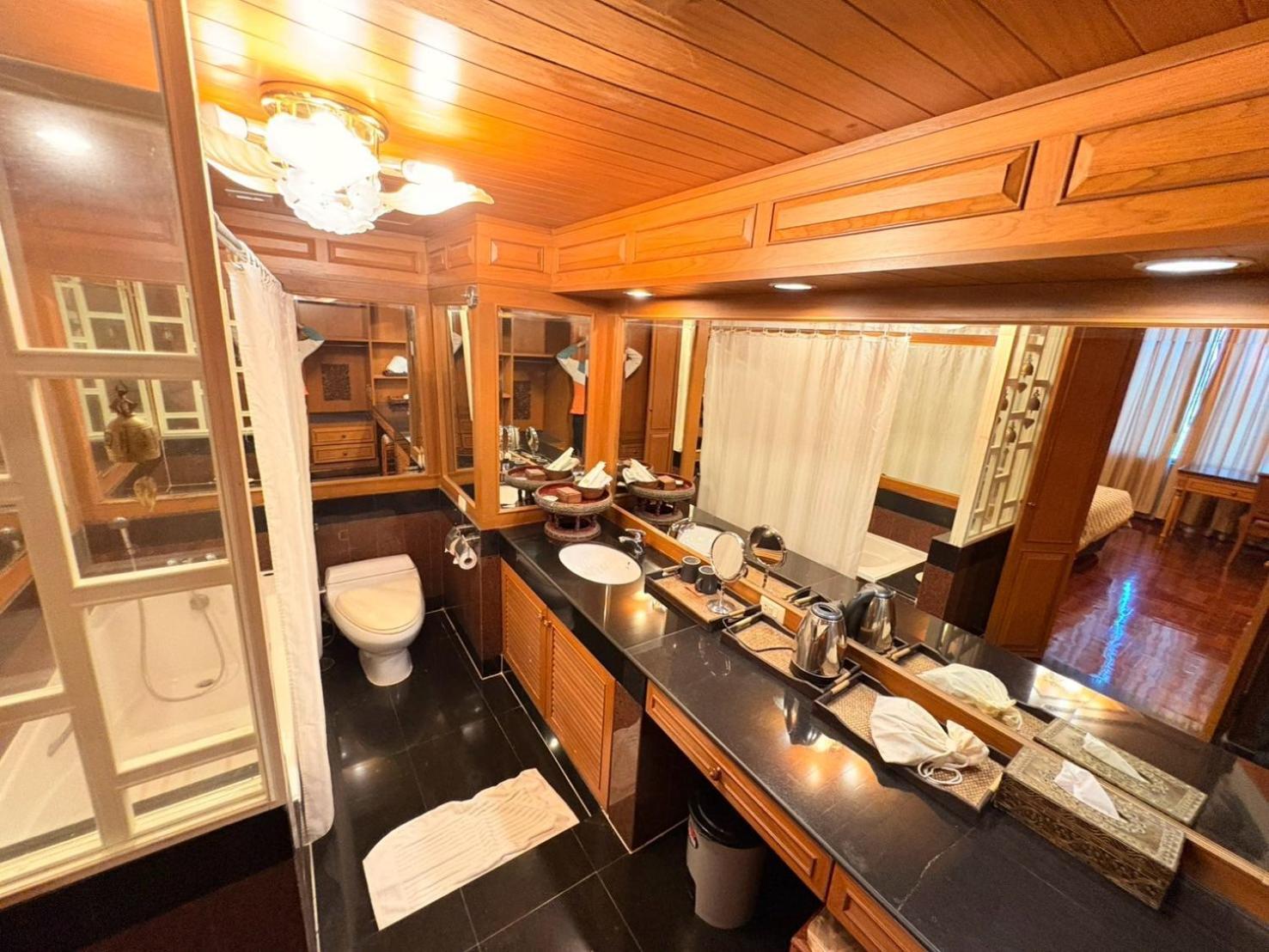 Taksilahotel Маха Саракхам Екстериор снимка