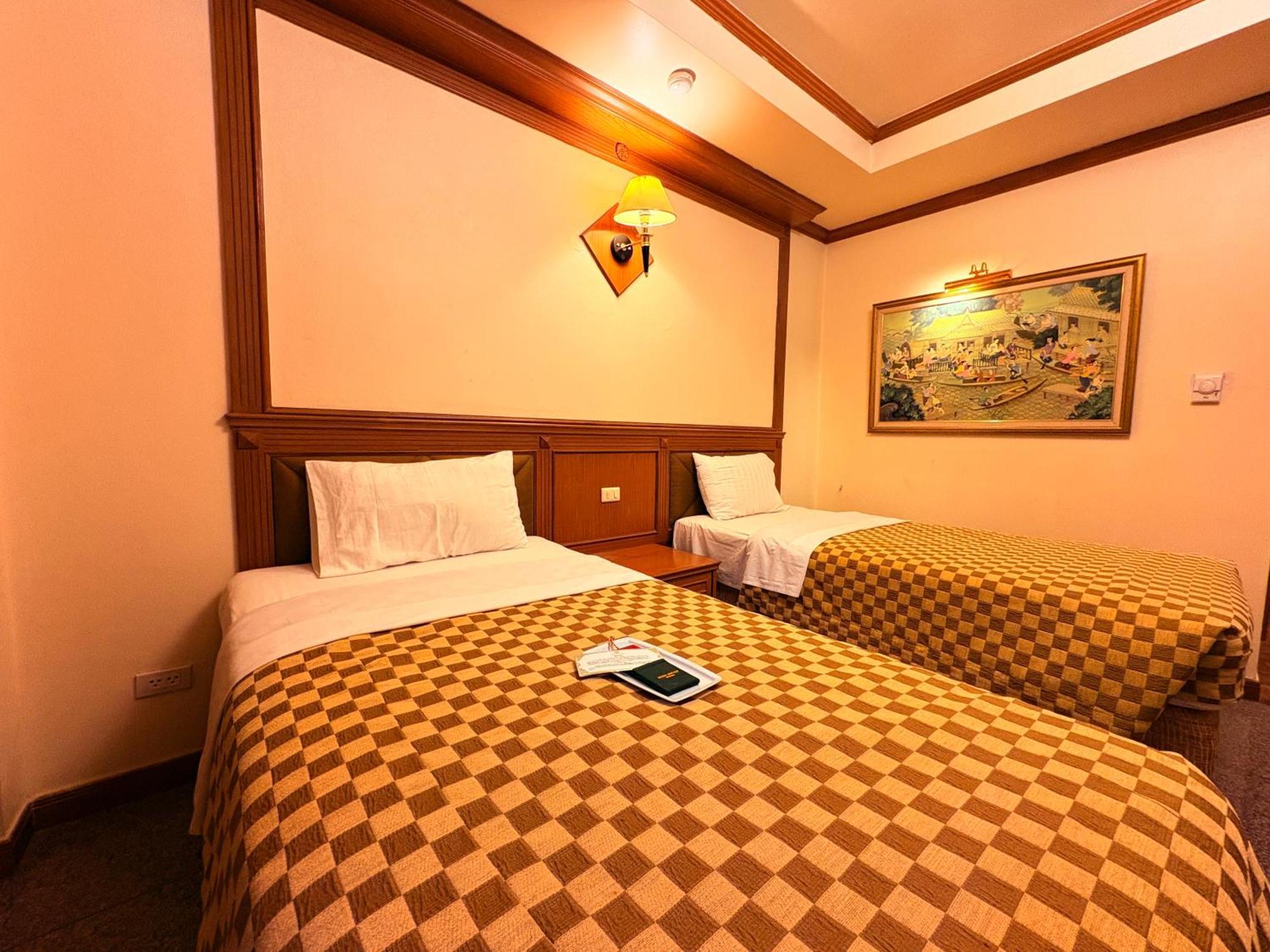 Taksilahotel Маха Саракхам Екстериор снимка