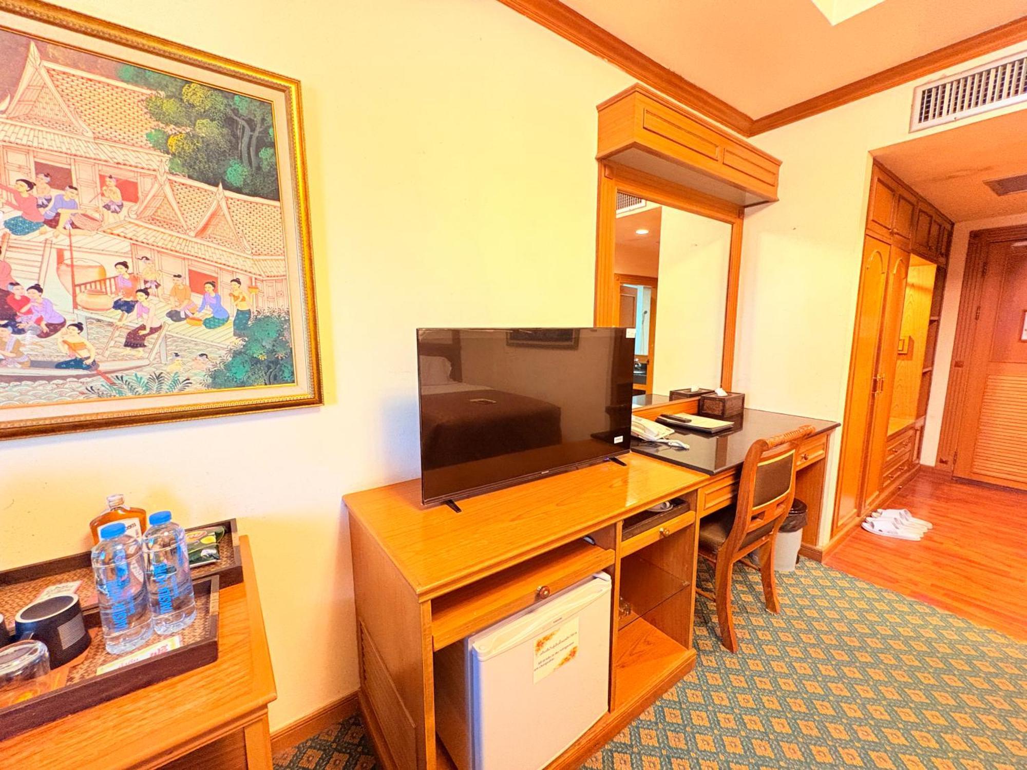 Taksilahotel Маха Саракхам Екстериор снимка