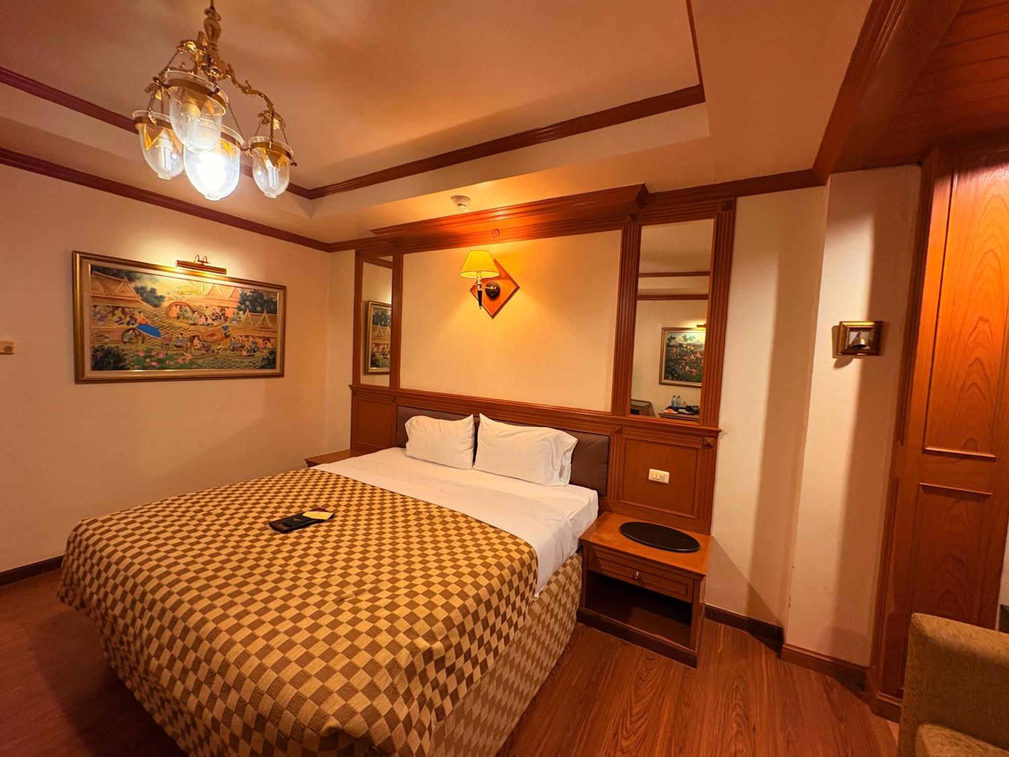 Taksilahotel Маха Саракхам Екстериор снимка